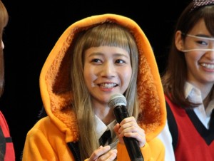 三戸なつめ、『映画 賭ケグルイ』完成披露試写会に登場