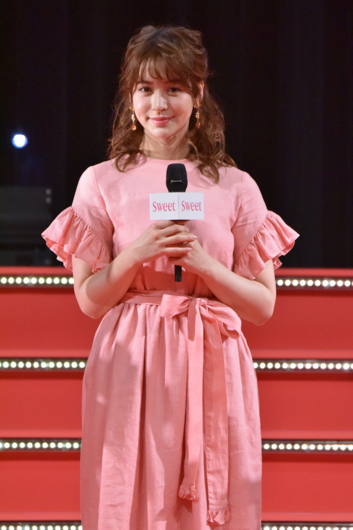 齋藤飛鳥、今田美桜、紗栄子、小嶋陽菜ら豪華モデルが集結「sweet collection 2019」