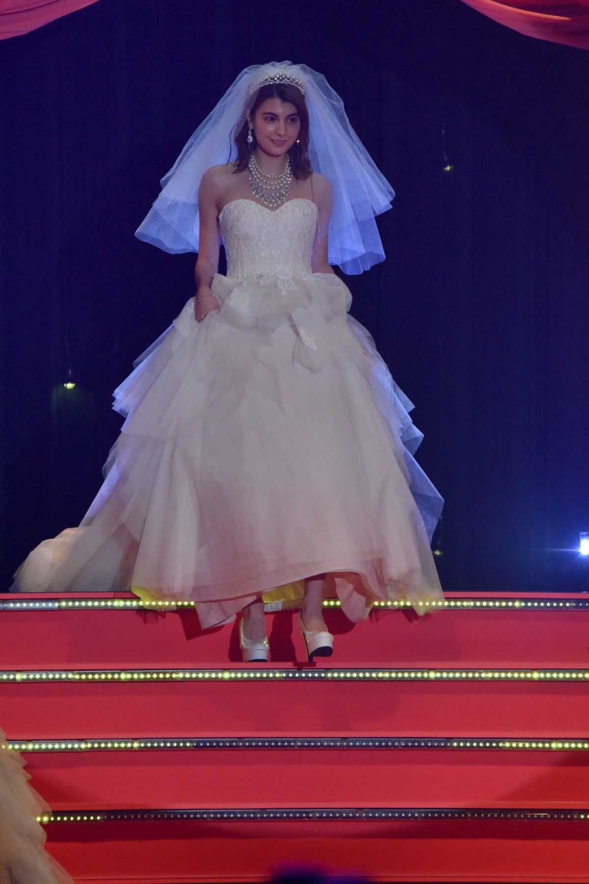 齋藤飛鳥、今田美桜、紗栄子、小嶋陽菜ら豪華モデルが集結「sweet collection 2019」