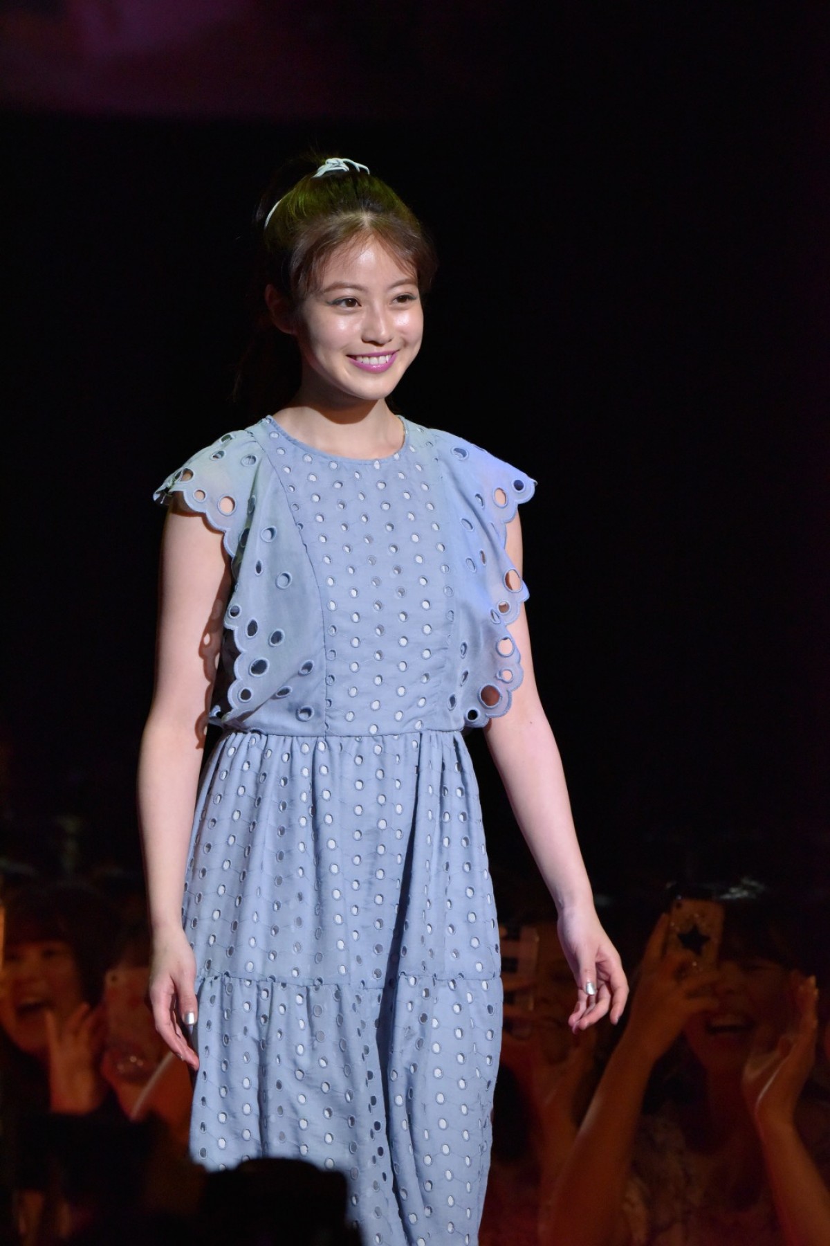 乃木坂46・齋藤飛鳥、今田美桜　爽やかコーデでキュートにファン魅了