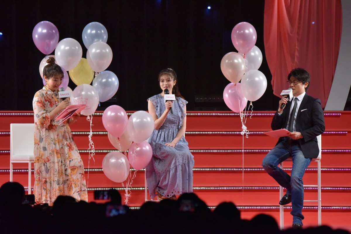 乃木坂46・齋藤飛鳥、今田美桜　爽やかコーデでキュートにファン魅了