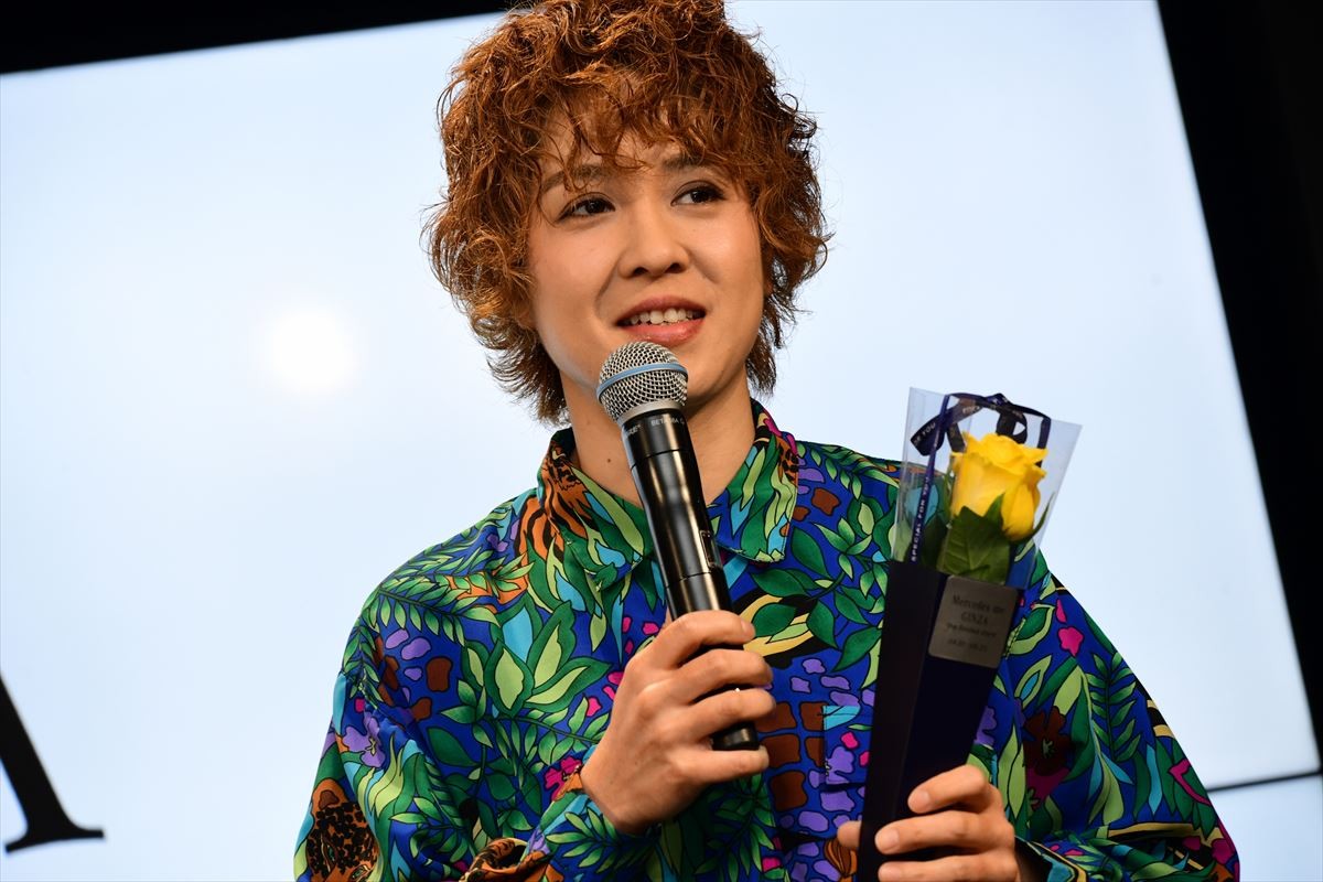 尼神インター・誠子、ゴージャス衣装で銀座に登場 「私の居場所」と自画自賛