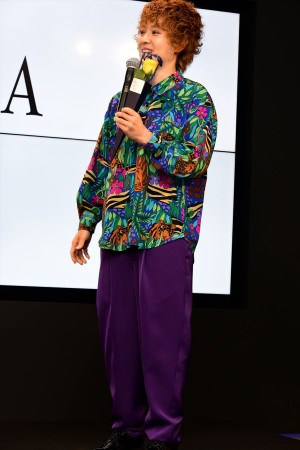 「Mercedes me GINZA the limited store」オープニングセレモニーに登場した渚（尼神インター）