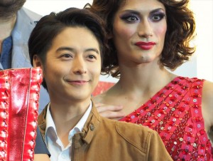 ブロードウェイミュージカル『キンキーブーツ』囲み取材に登場した小池徹平