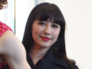 ブロードウェイミュージカル『キンキーブーツ』囲み取材に登場した玉置成実