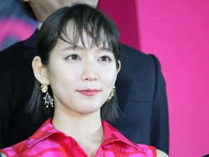 『パラレルワールド・ラブストーリー』完成披露 レッドカーペット＆舞台挨拶に登場した吉岡里帆