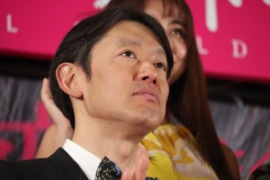 『パラレルワールド・ラブストーリー』完成披露 レッドカーペット＆舞台挨拶に登場した筒井道隆