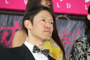 『パラレルワールド・ラブストーリー』完成披露 レッドカーペット＆舞台挨拶に登場した筒井道隆