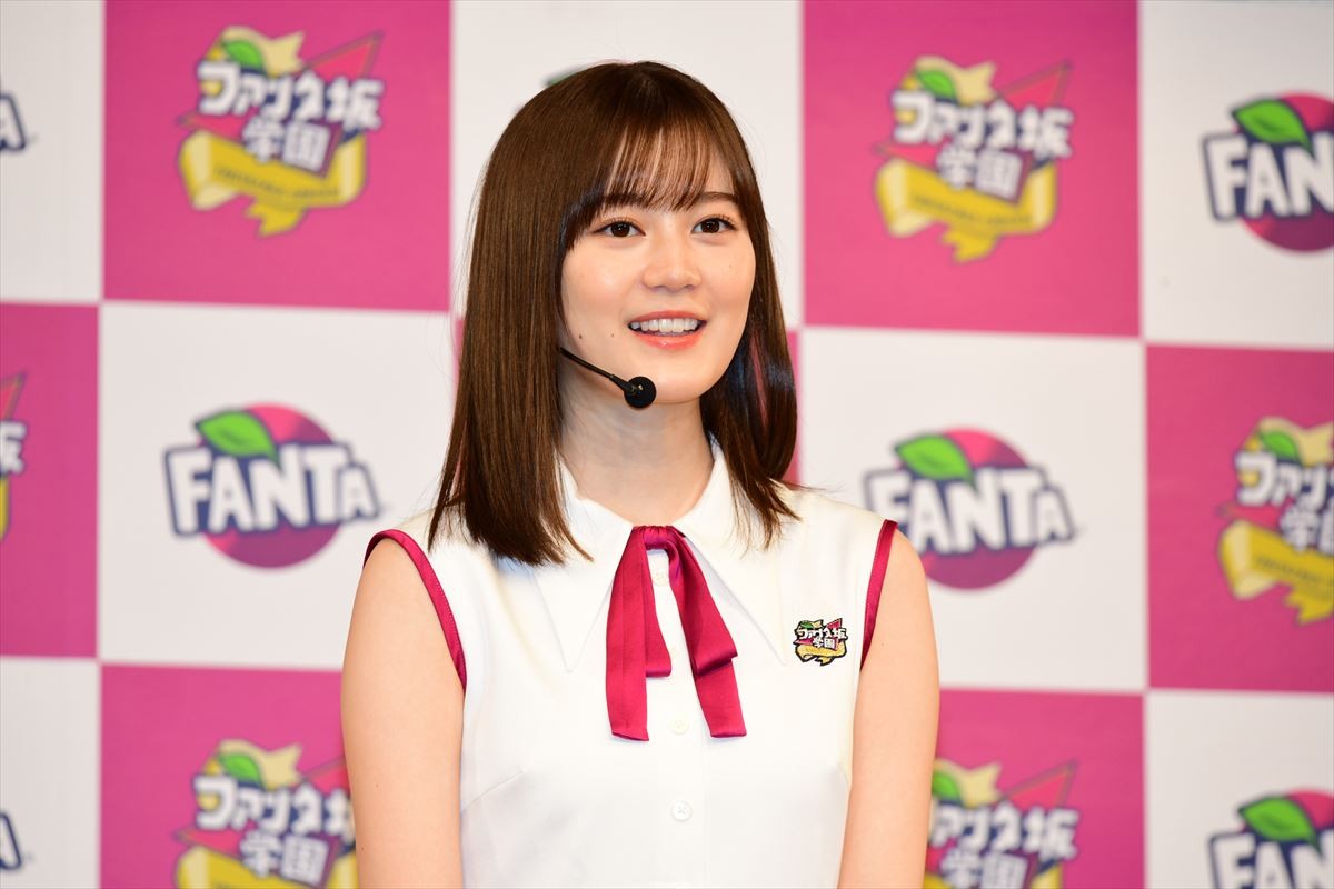 乃木坂46・秋元真夏、CMで挑戦した“変顔”に「恥ずかしい」と照れ笑い