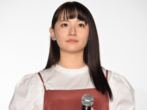 映画『としまえん』完成披露上映会に登場した浅川梨奈
