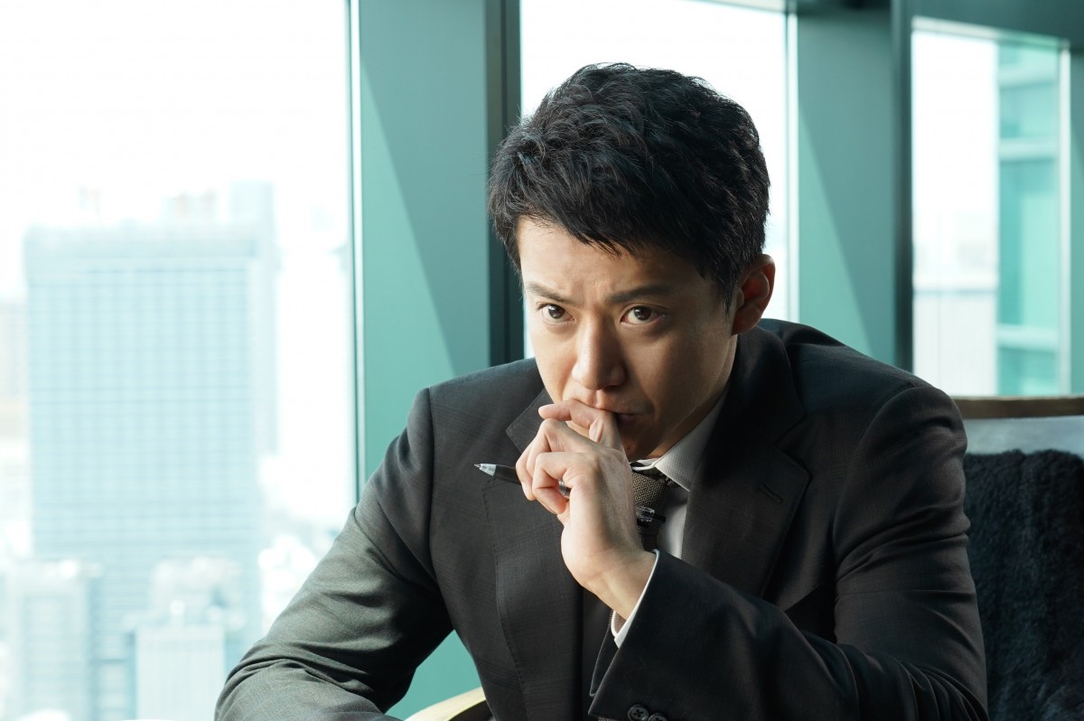 小栗旬×星野源、映画初共演　昭和最大の未解決事件モチーフ『罪の声』映画化