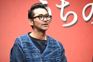 映画『うちの執事が言うことには』完成披露試写会に登場した村上淳