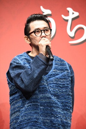 映画『うちの執事が言うことには』完成披露試写会に登場した村上淳