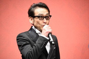 映画『うちの執事が言うことには』完成披露試写会に登場した吹越満