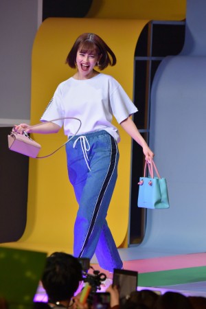 「ViVi Night in TOKYO2019～SPRING PARTY～」に登場したemma