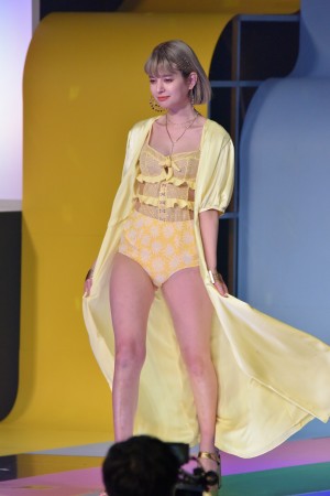 「ViVi Night in TOKYO2019～SPRING PARTY～」に登場した瑛茉ジャスミン