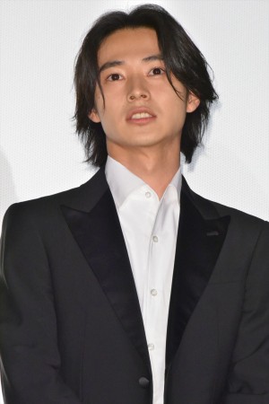 『キングダム』初日舞台挨拶に登壇した山崎賢人