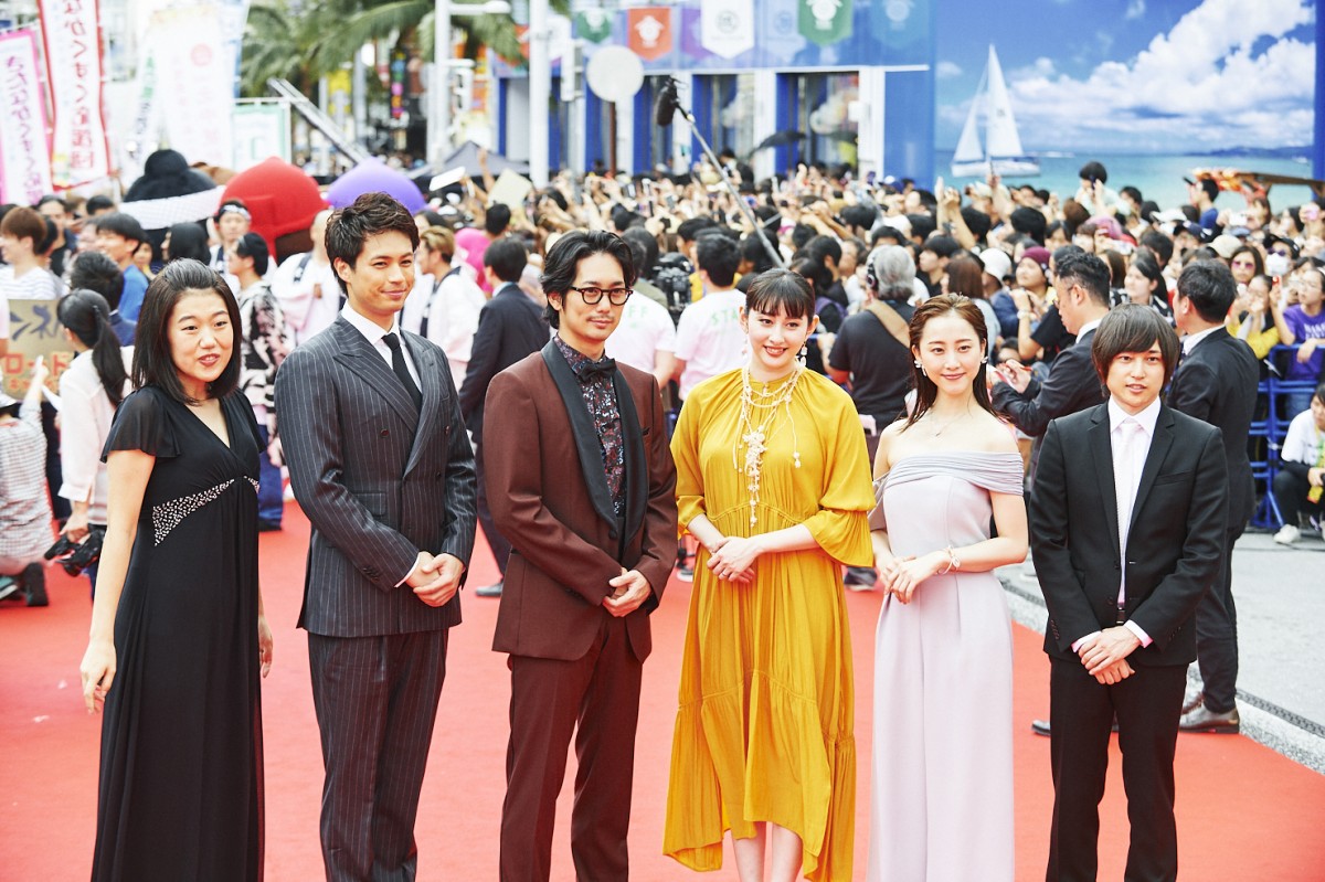 「島ぜんぶでおーきな祭 第11回沖縄国際映画祭」レッドカーペット