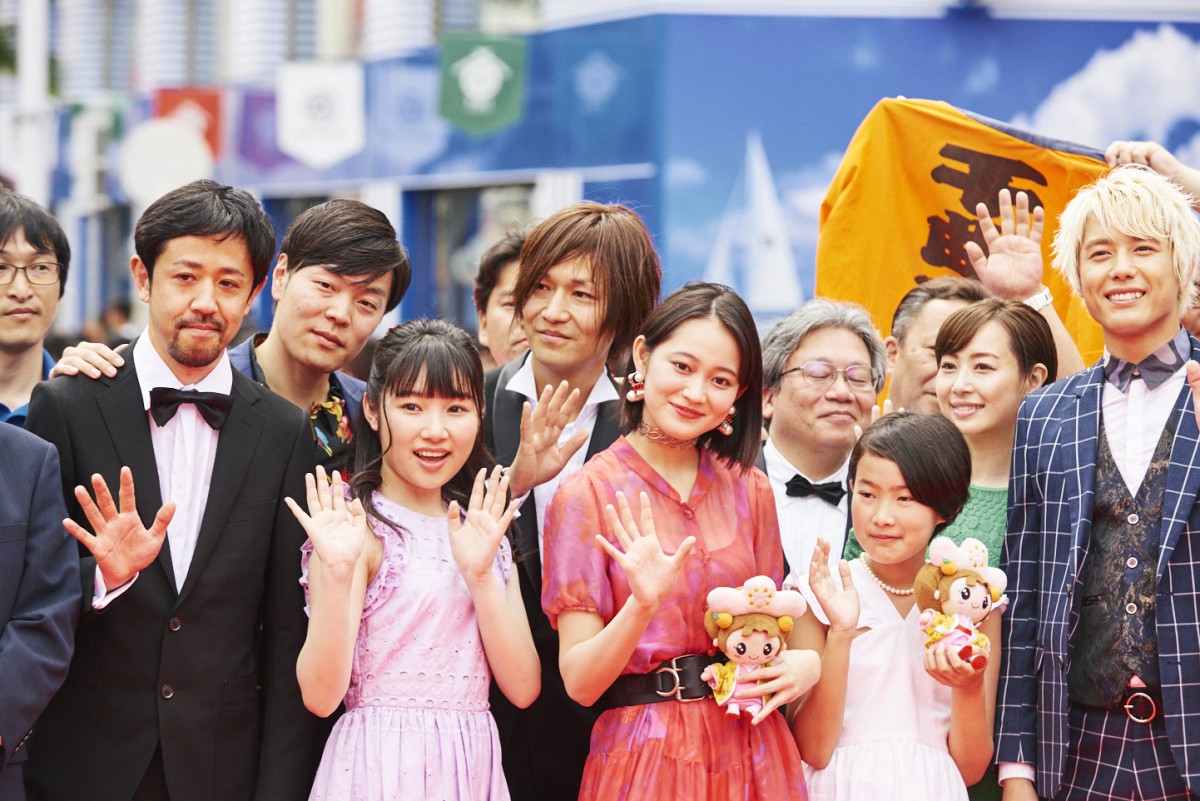 「島ぜんぶでおーきな祭 第11回沖縄国際映画祭」レッドカーペット