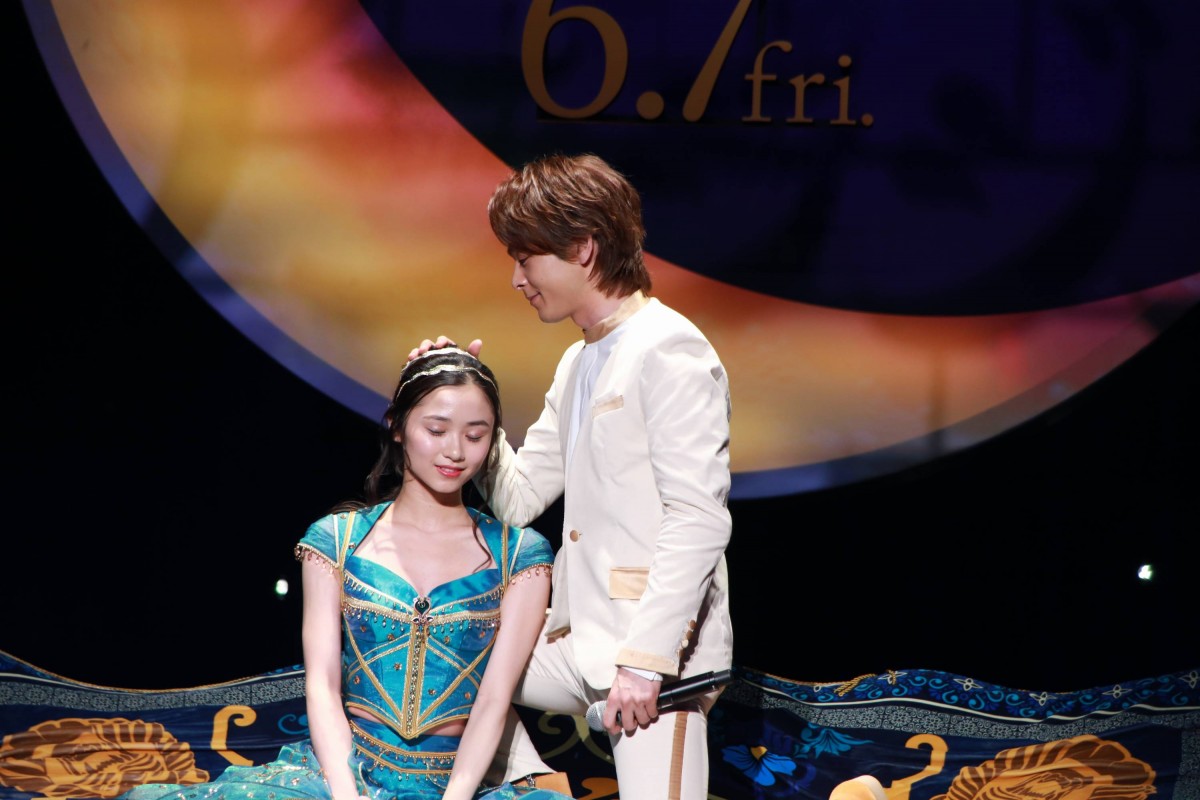 中村倫也＆木下晴香 『アラジン』の名曲「ホール・ニュー・ワールド」を生披露
