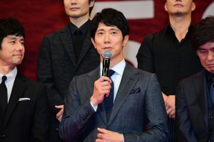 『空母いぶき』完成披露試写会に登場した佐々木蔵之介
