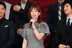 『空母いぶき』完成披露試写会に登場した本田翼