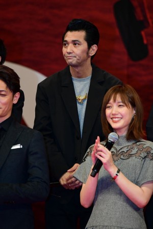 『空母いぶき』完成披露試写会に登場した村上淳