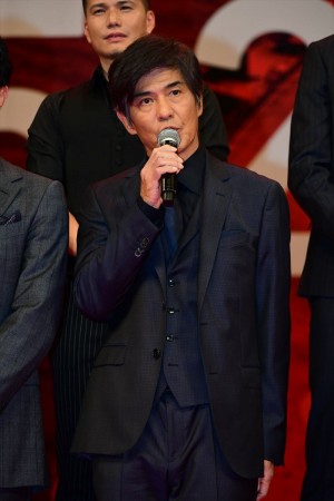 『空母いぶき』完成披露試写会に登場した佐藤浩市