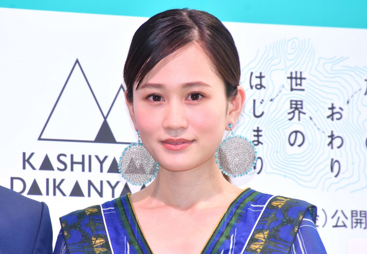 前田敦子、ママとして初の公の場　ウズベキスタン観光大使就任に喜ぶ