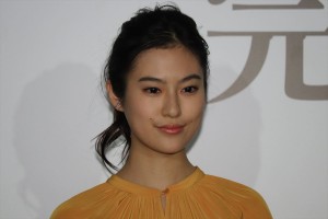 映画『凪待ち』完成報告会見に登場した恒松祐里