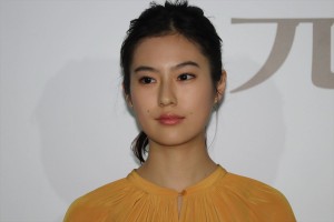 映画『凪待ち』完成報告会見に登場した恒松祐里