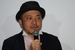 映画『凪待ち』完成報告会見に登場した白石和彌監督