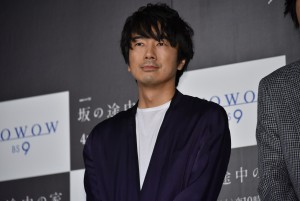 WOWOW『連続ドラマW 坂の途中の家』舞台挨拶に登壇した眞島秀和