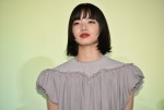 『さよならくちびる』映画完成披露イベントに登場した小松菜奈