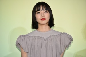『さよならくちびる』映画完成披露イベントに登場した小松菜奈