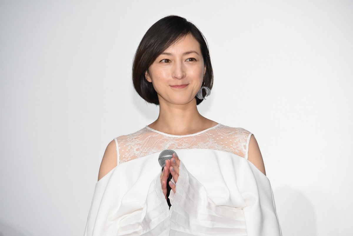 長渕剛、20年ぶり映画主演作で男泣き「ヤバイ！ と思うくらい出てくる」
