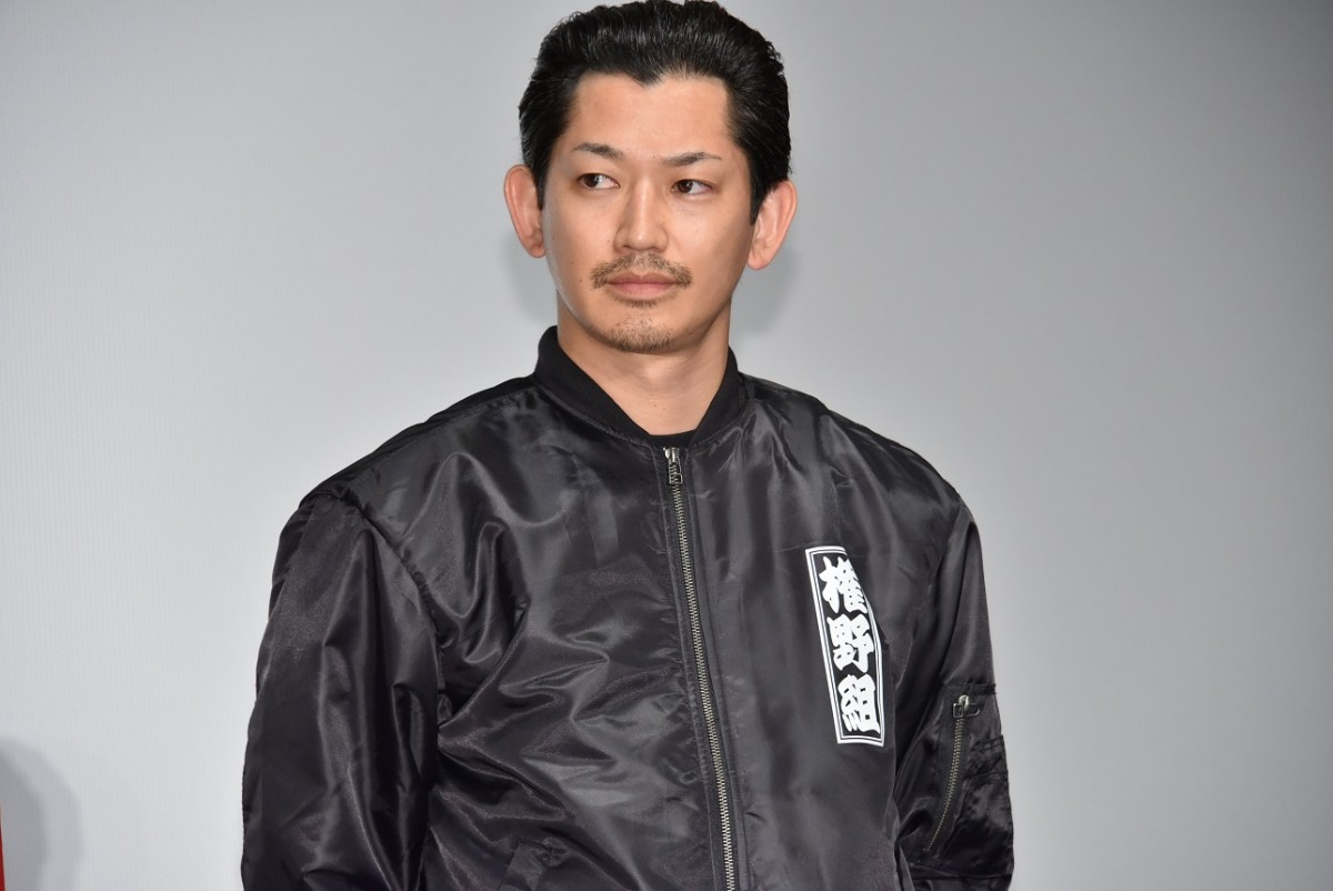 長渕剛、20年ぶり映画主演作で男泣き「ヤバイ！ と思うくらい出てくる」