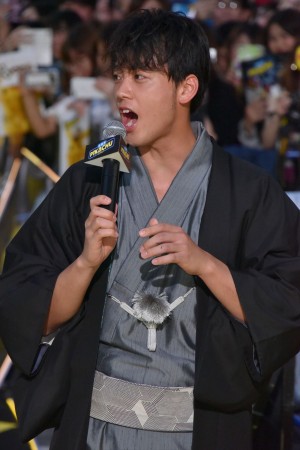 『名探偵ピカチュウ』ワールドプレミアイベントに登場した竹内涼真