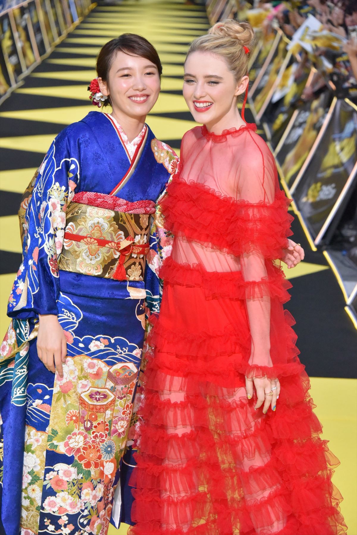 R・レイノルズ、巨大ピカチュウカーペットに感激「高校の卒業式にも同じものがあれば…」