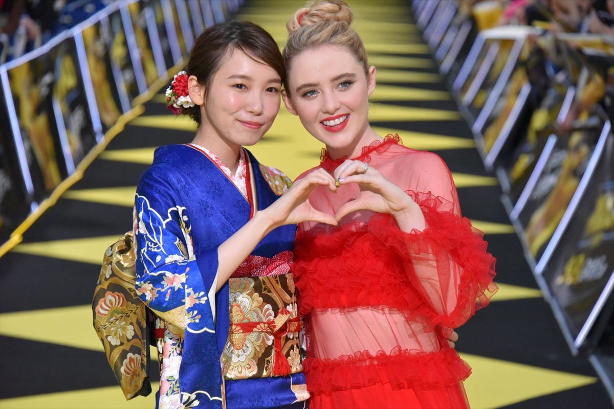 R・レイノルズ、巨大ピカチュウカーペットに感激「高校の卒業式にも同じものがあれば…」