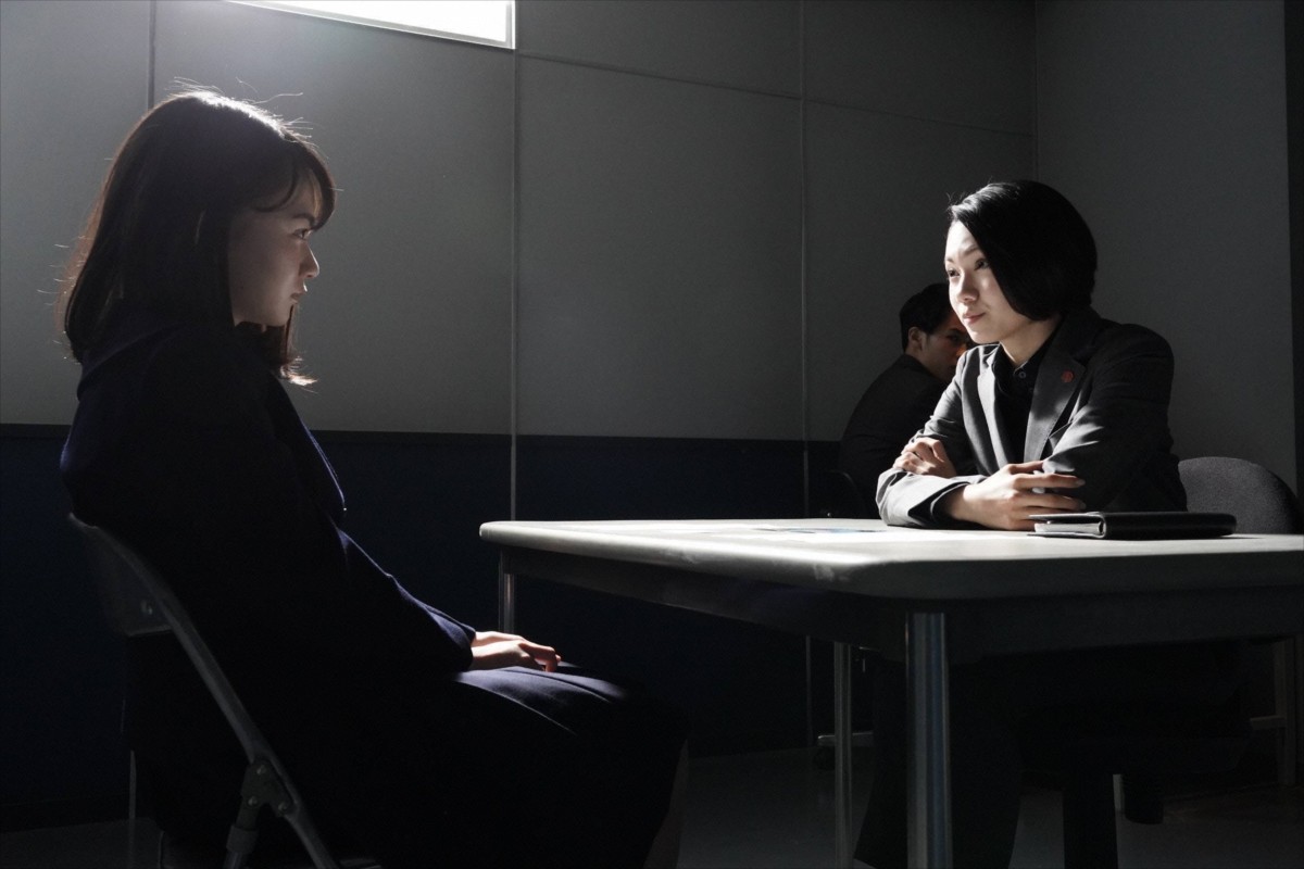 今夜『ストロベリーナイト・サーガ』、二階堂ふみは女子高生容疑者・山田杏奈と対峙