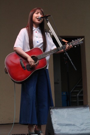 映画『チア男子!!』公開直前イベントに登場した阿部真央