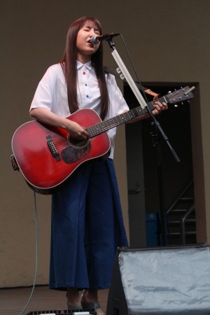 映画『チア男子!!』公開直前イベントに登場した阿部真央