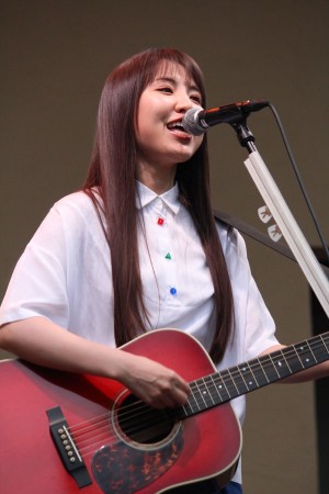 映画『チア男子!!』公開直前イベントに登場した阿部真央