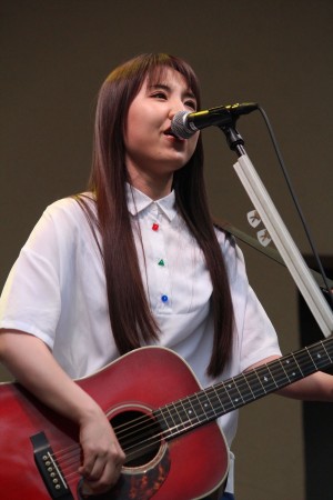 映画『チア男子!!』公開直前イベントに登場した阿部真央