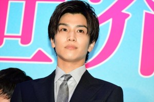 映画『町田くんの世界』ジャパンプレミアに登場した岩田剛典