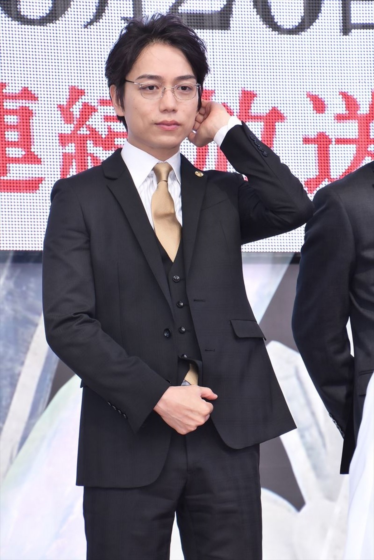 岡田准一、沢尻エリカと初対面・初共演から即キスシーン