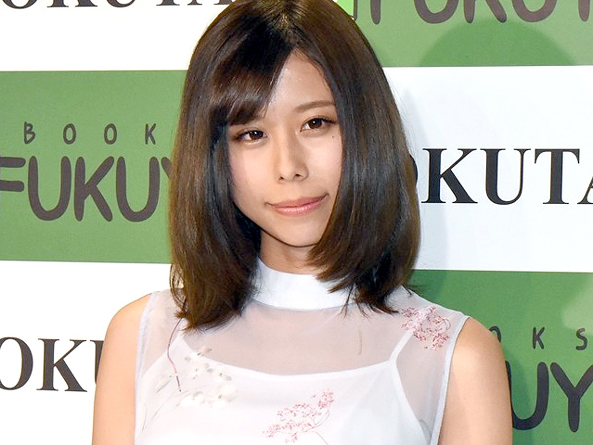 有村藍里 整形後に撮影した 初 プロフィール写真を披露 19年5月11日 エンタメ ニュース クランクイン