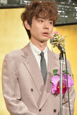 第27回橋田賞授賞式に出席した菅田将暉