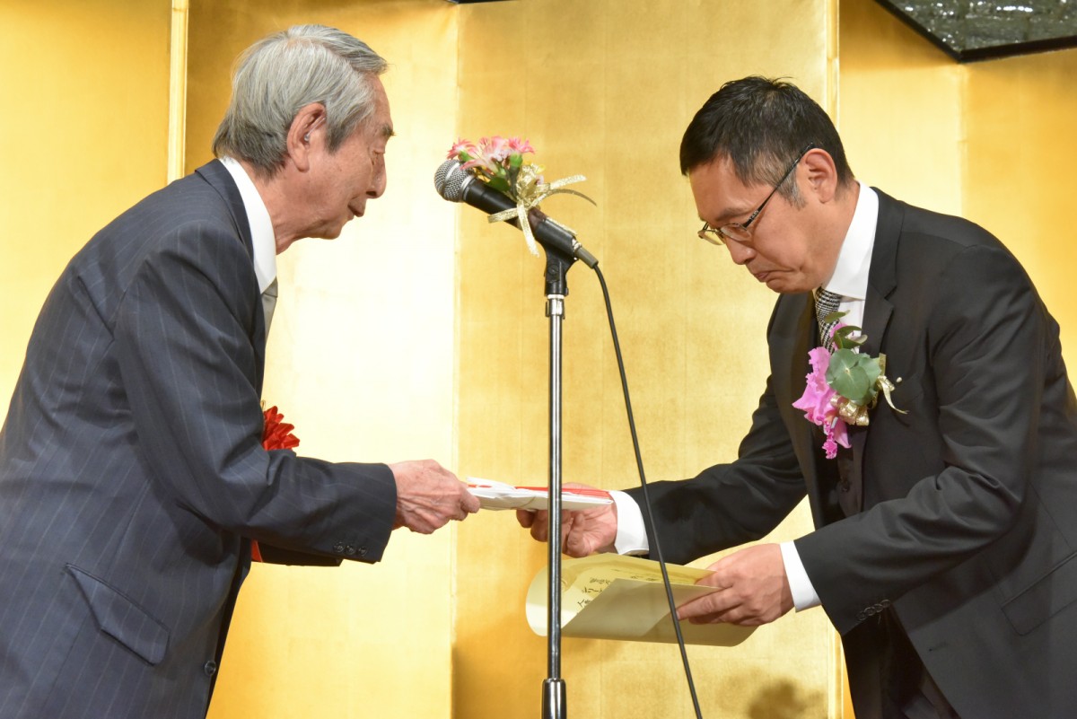 永野芽郁、橋田賞新人賞に涙　目を潤ませて意気込み